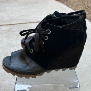 Sorel Suede Leather Open Toe Joanie Mesh Wedges- Color Black- Size 10M